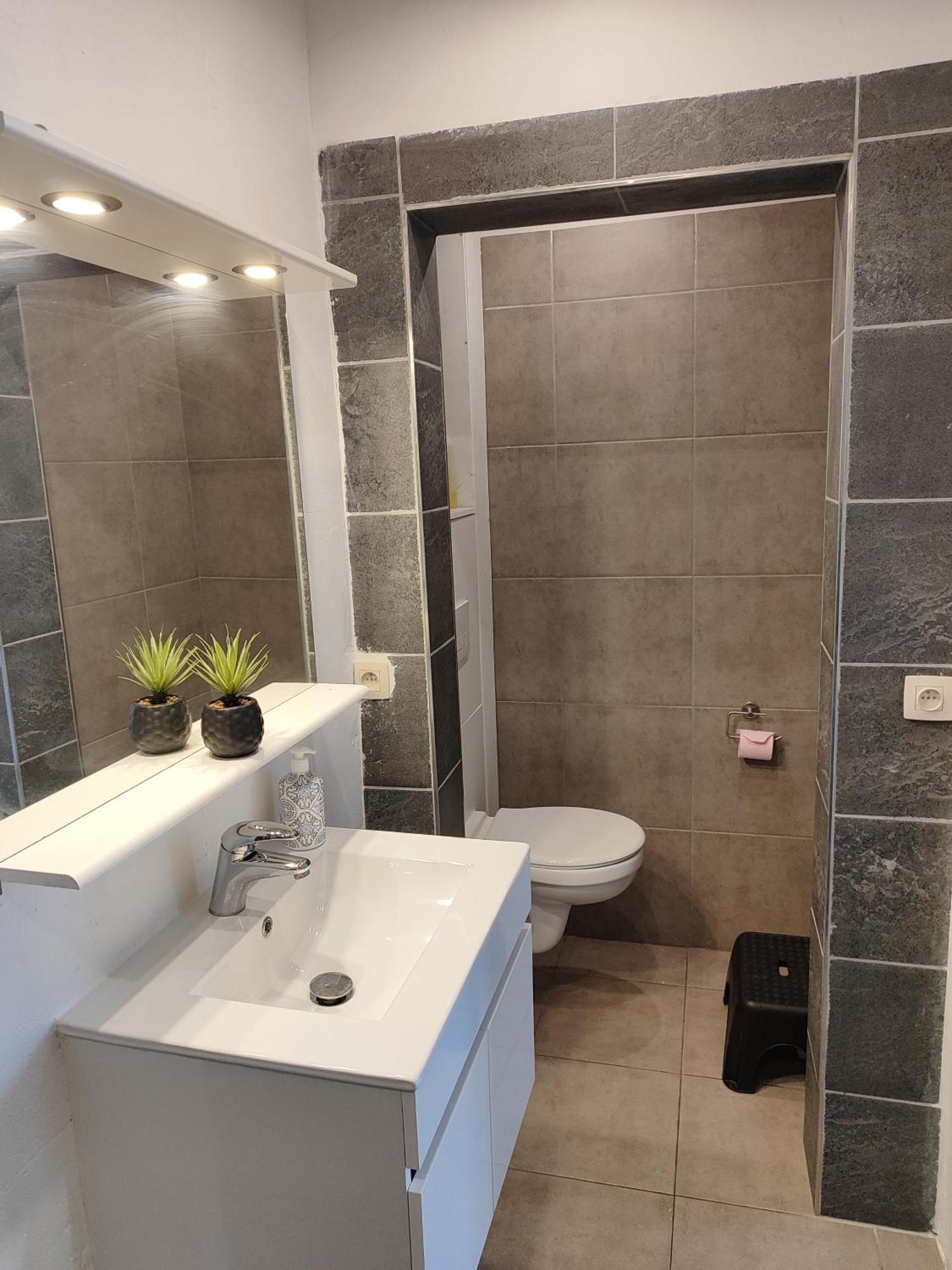 Appartement Spacieux Avec Parking Et Terrasse De Panne Exterior foto
