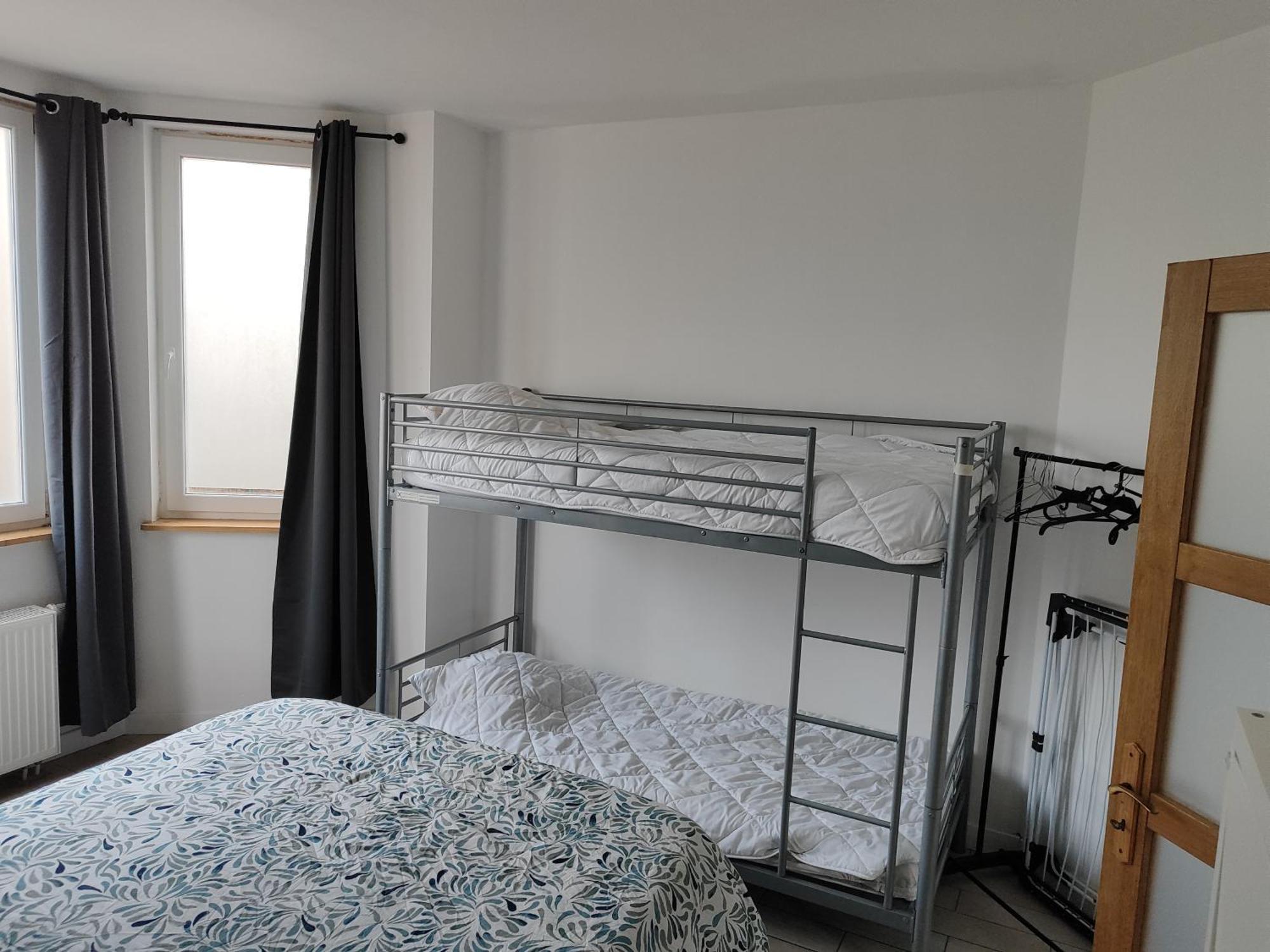 Appartement Spacieux Avec Parking Et Terrasse De Panne Exterior foto